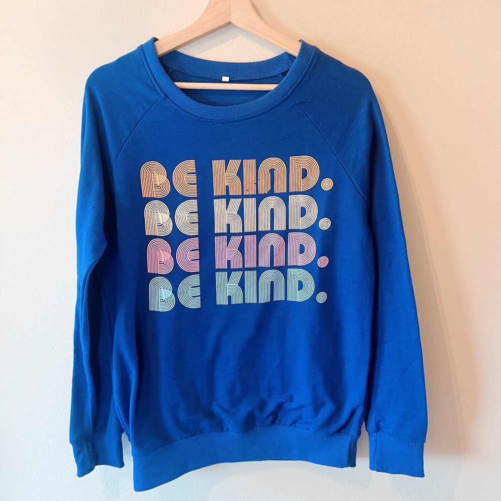 Be Kind Graphic Crewneck Sweatshirt